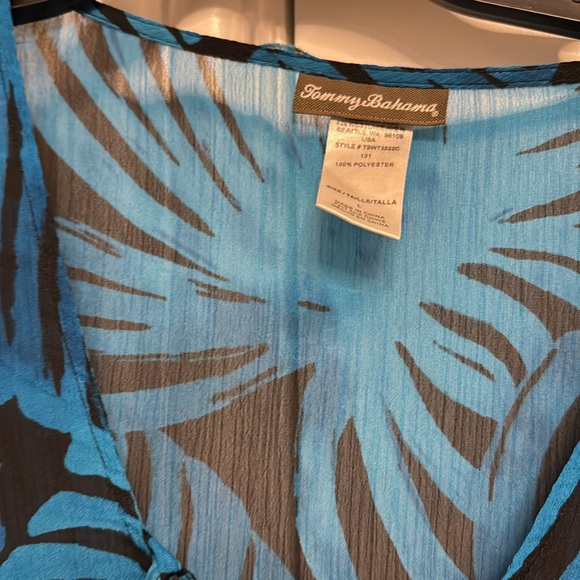 Tommy Bahama Coverup-large - Picture 2 of 7